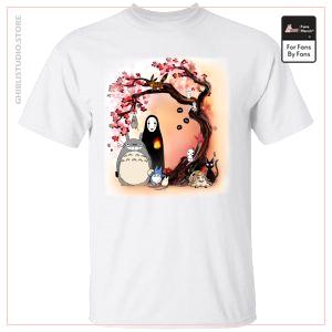 Totoro- und Ghibli-Freunde unter dem Sakura-T-Shirt